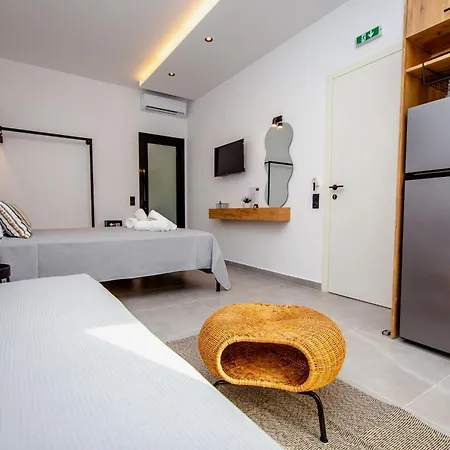 Aparthotel La Plaza Luxury Nea Vrasna